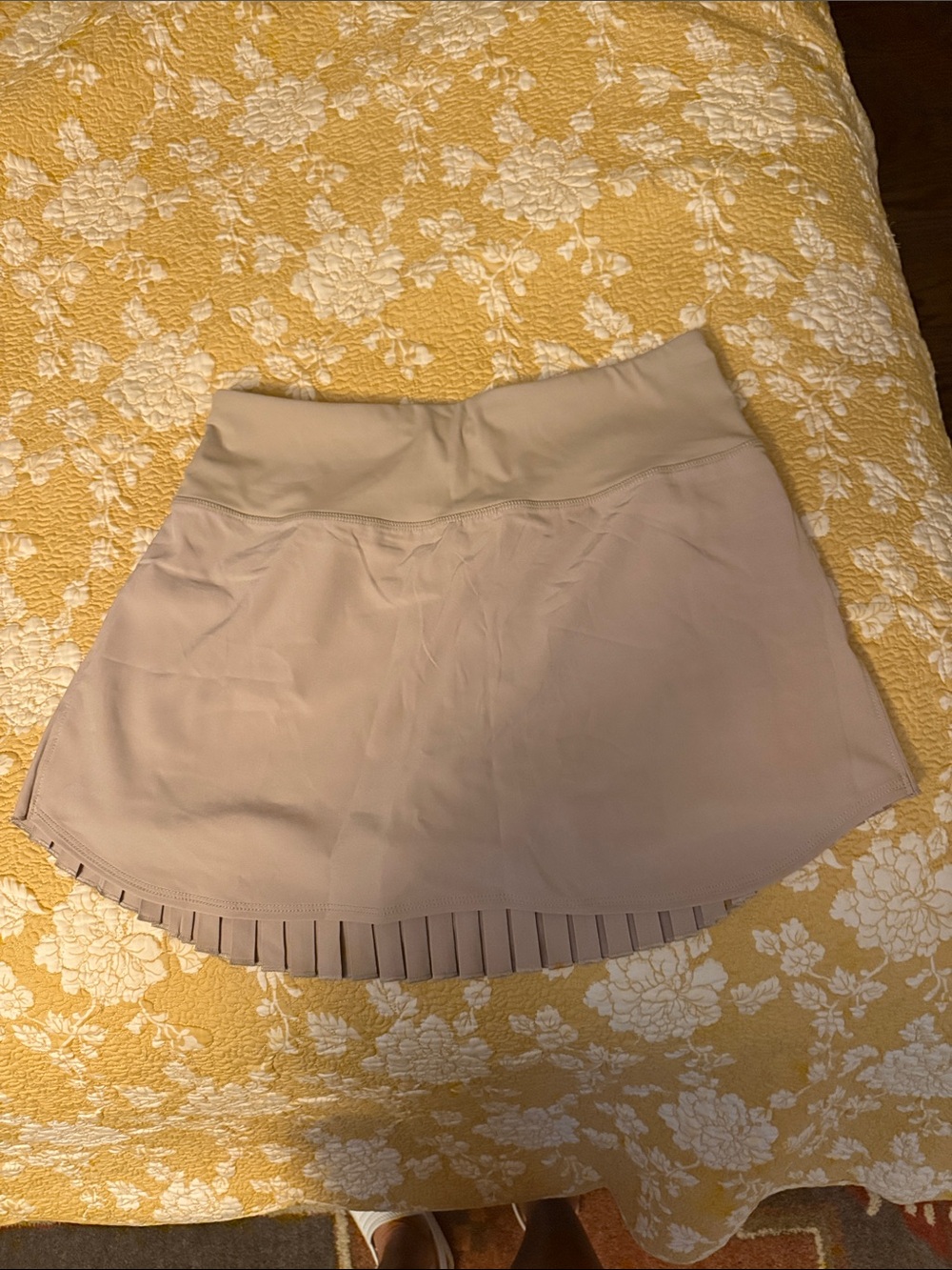 NWT Baleaf Pleated Golf/Tennis Skort Taupe Beige Size Medium UPF Athletic Skirt
